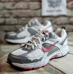 Nike | Shoes | Nike Dart 7 White Running Shoes | Poshmark